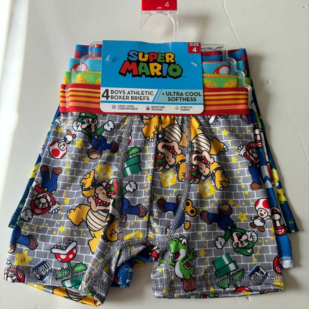 NEW Super Mario Boys Boxer Briefs Size 4